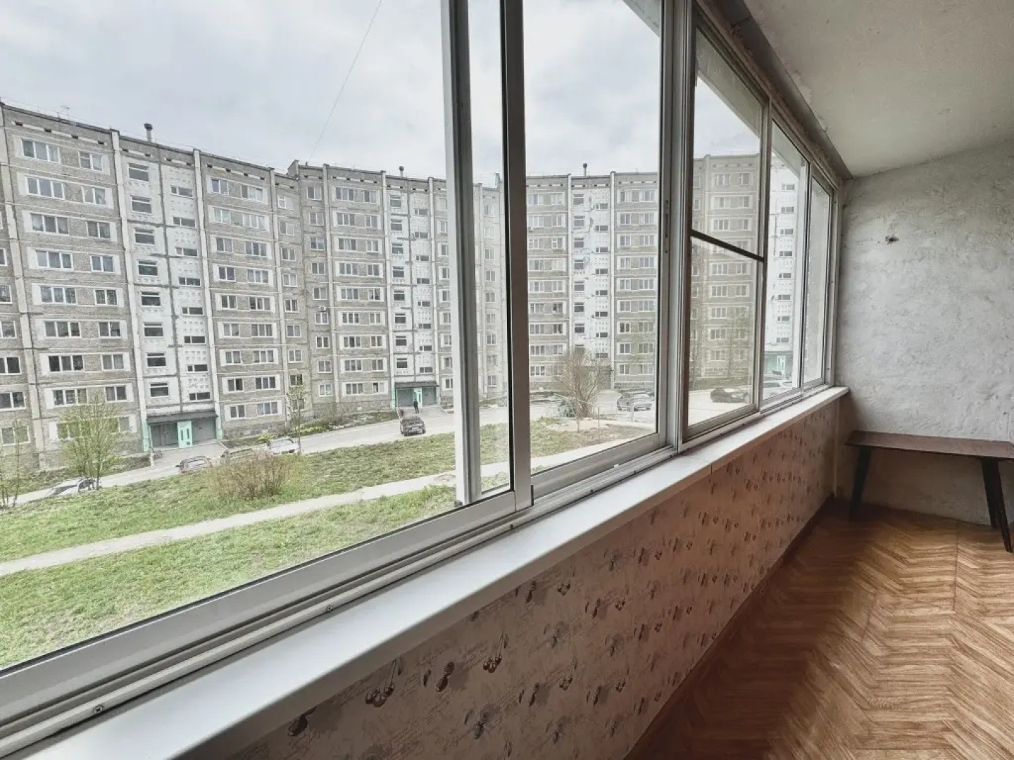 Однокомнатные апартаменты у ДК Металлургов. Барбарис