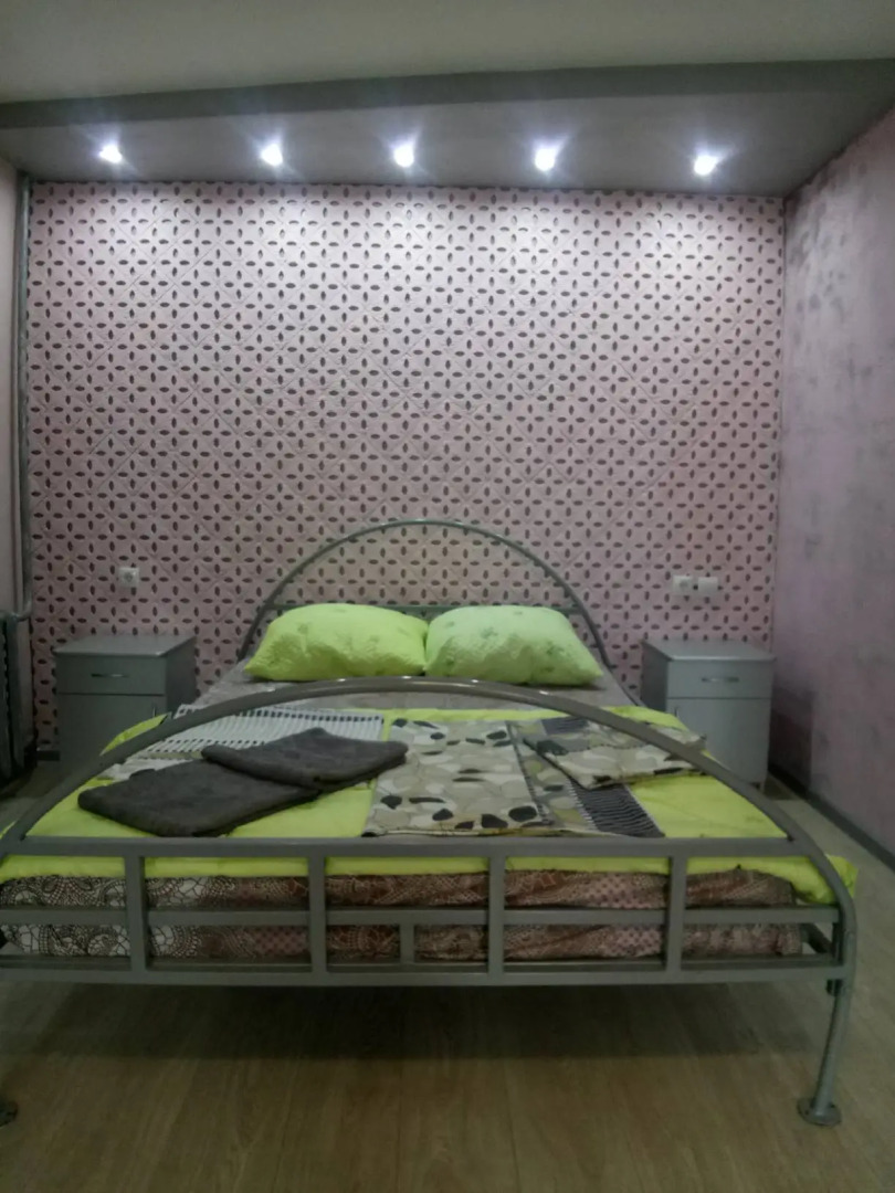 Апартаменты однокомнатные с балконом