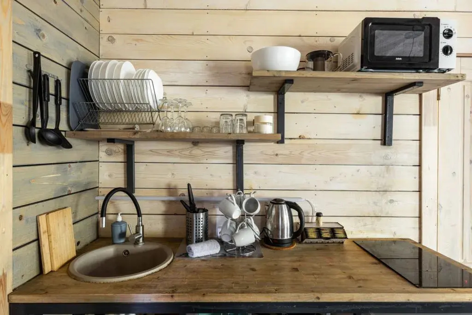 Частный дом у озера Кипень