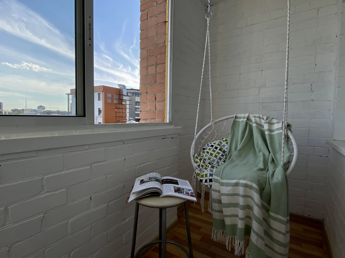 Апартаменты Sunny сети DeNewHome у площади Ленина