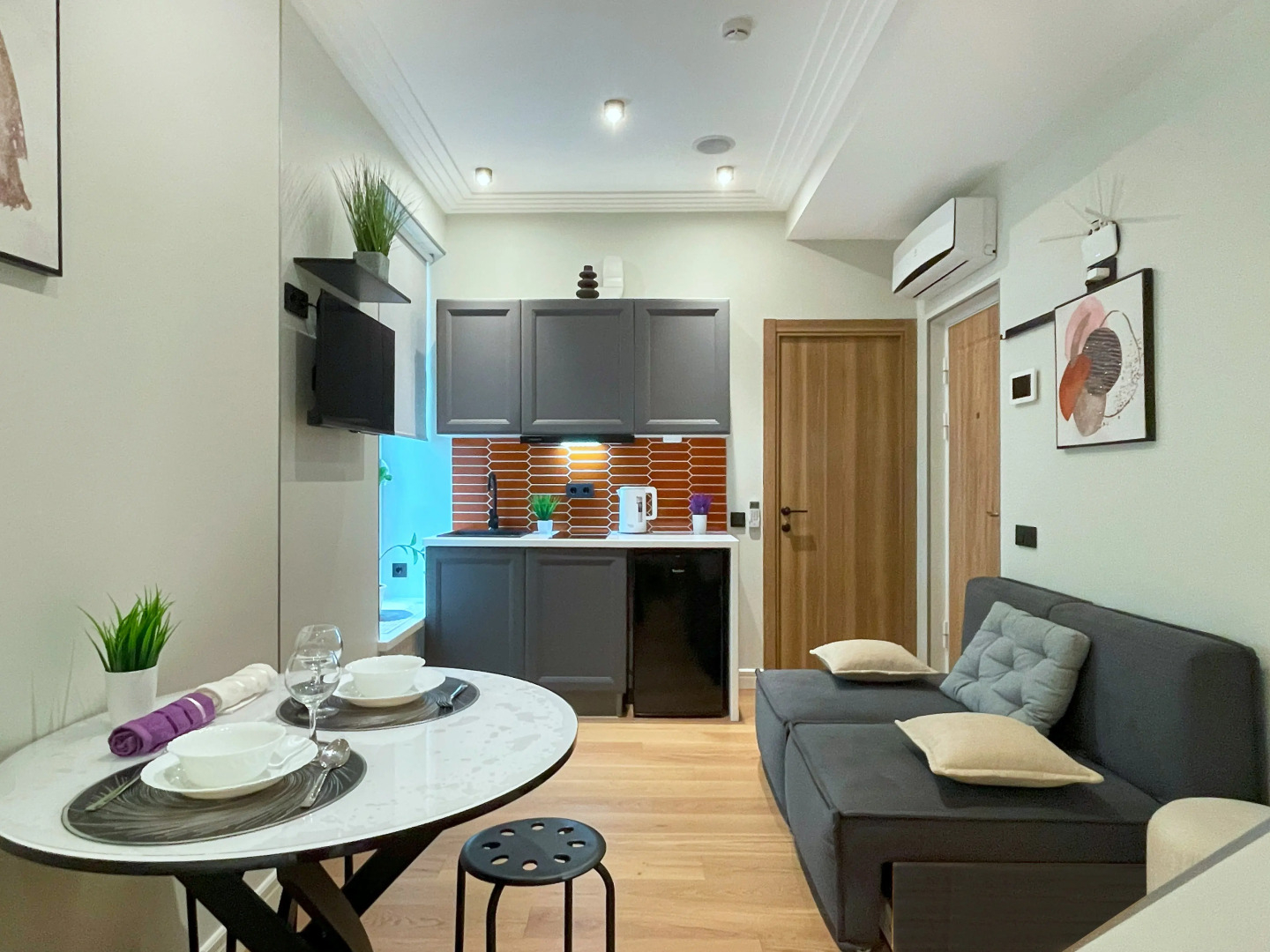 Апартаменты  HotelRoom24 на Маяковской