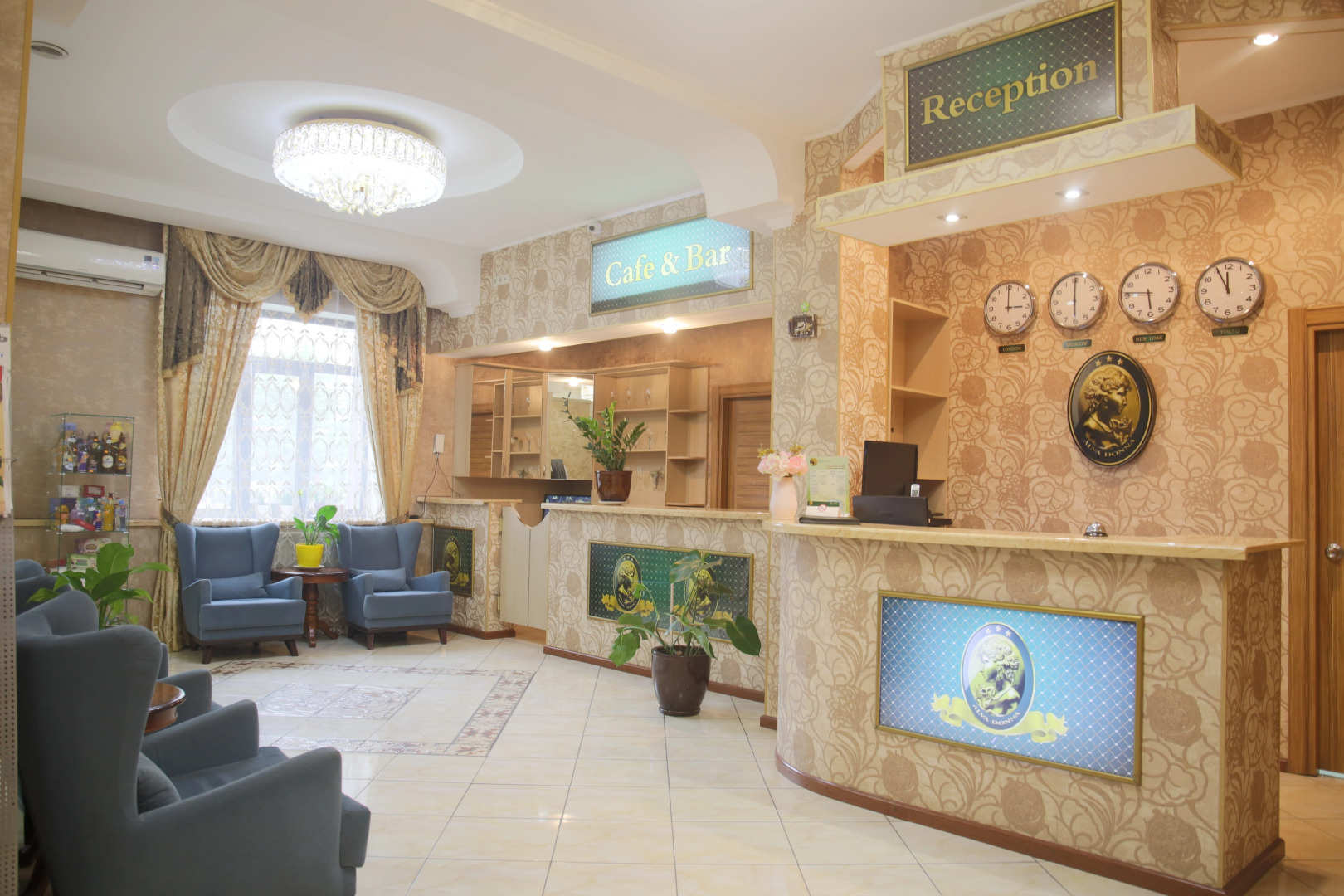 Отель Альва Донна