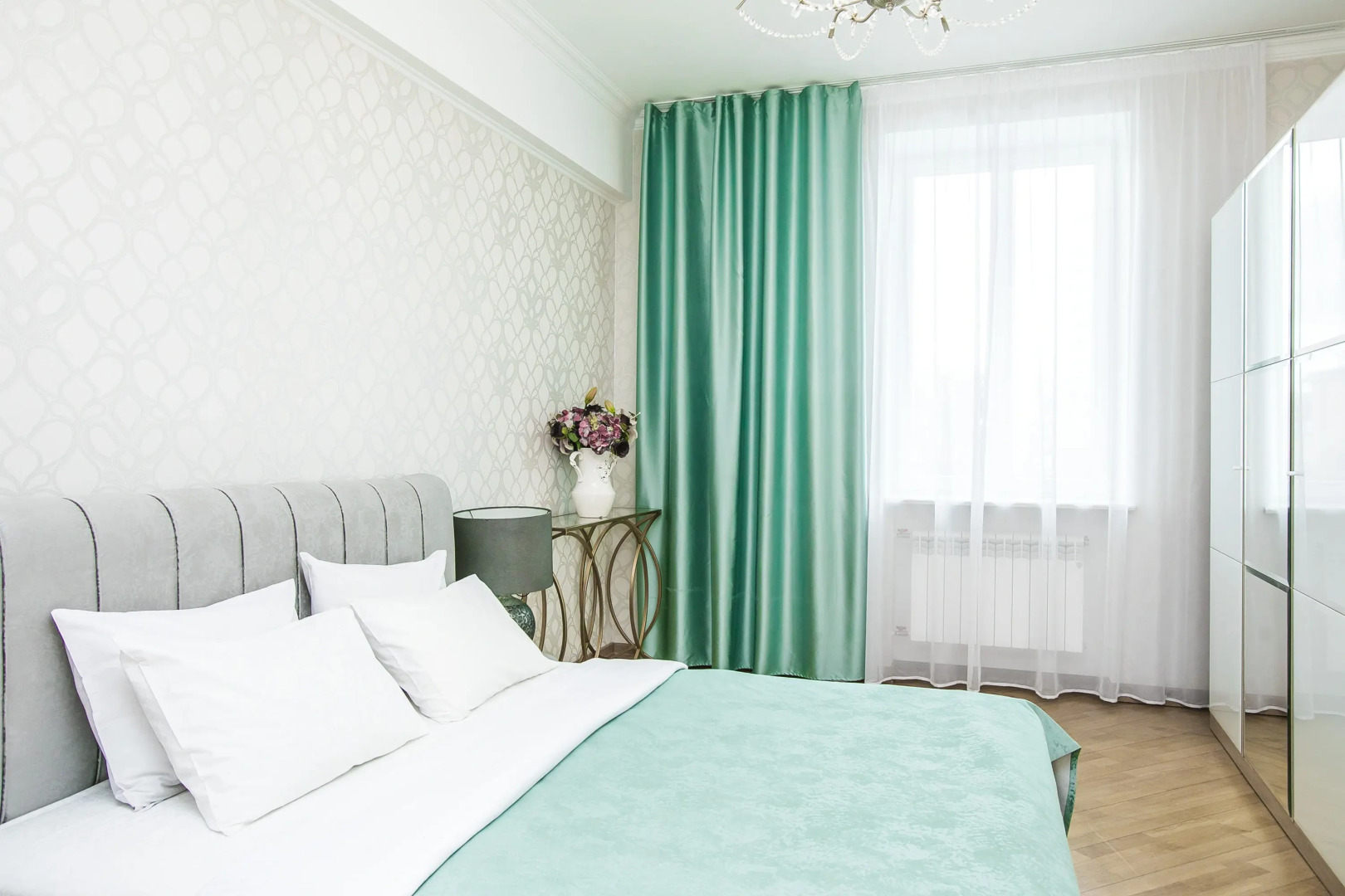 Апартаменты 3 комнатные Интернациональная 2 Центр города