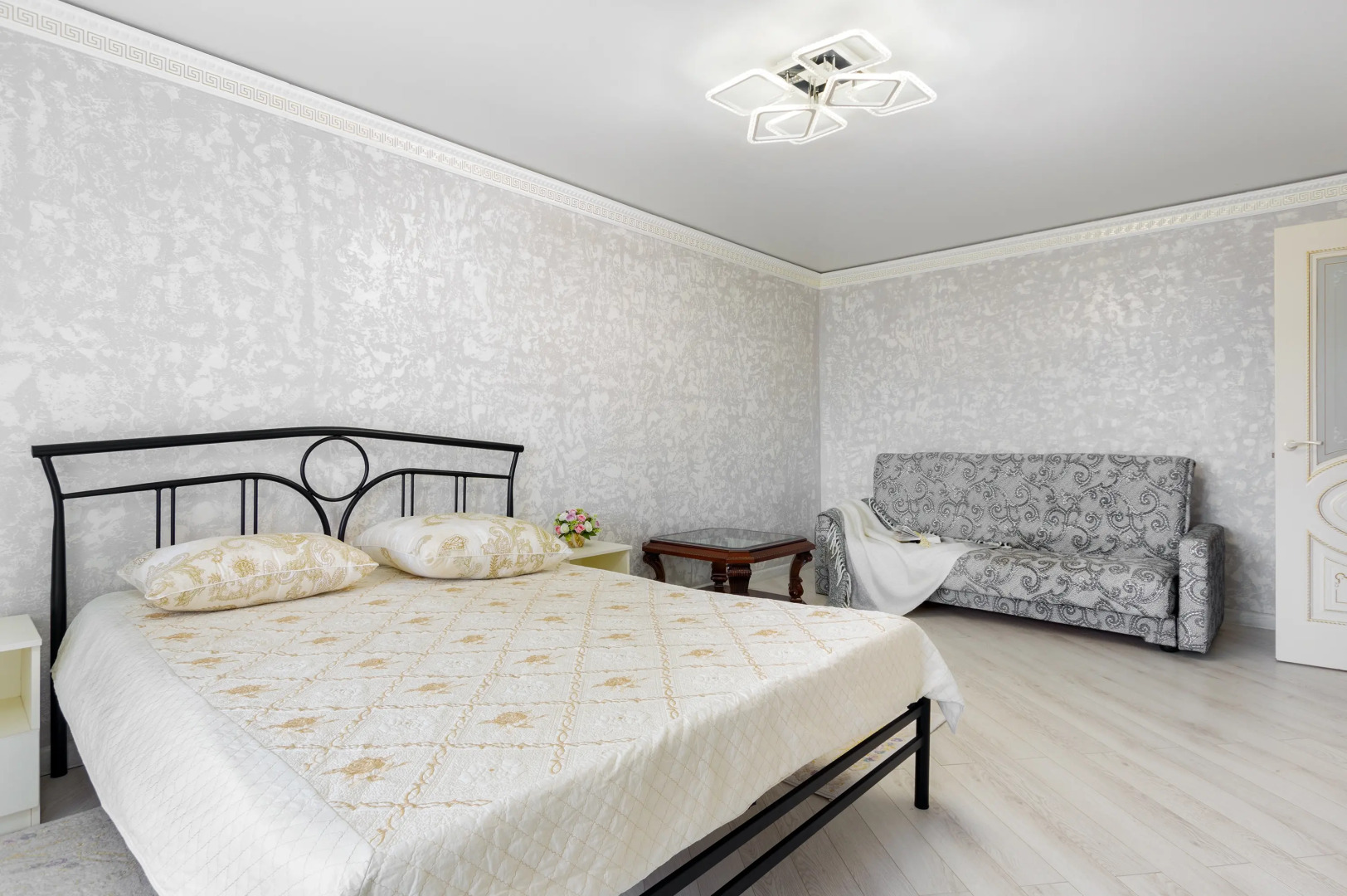 Квартира Красота спасет мир