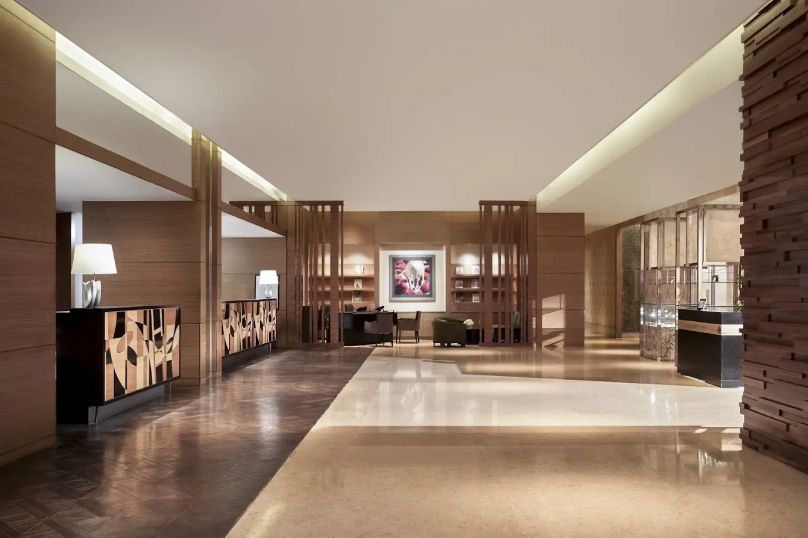 Отель JW Marriott Hotel & Suites Saigon