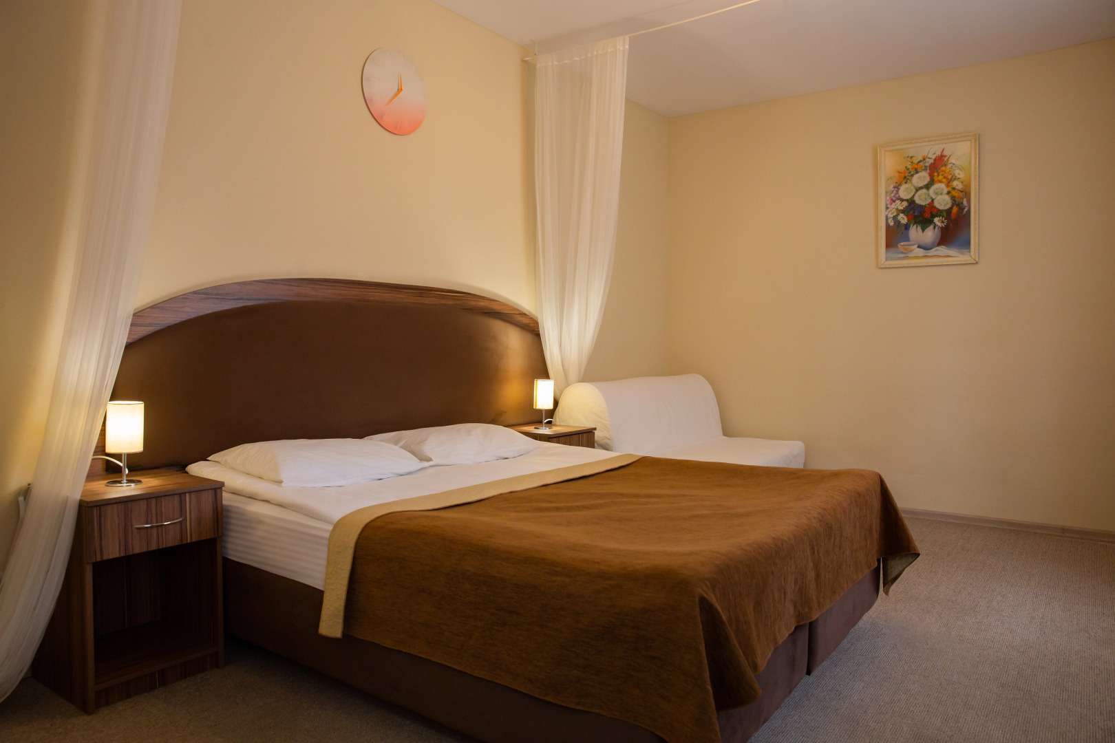 Отель Хиллс