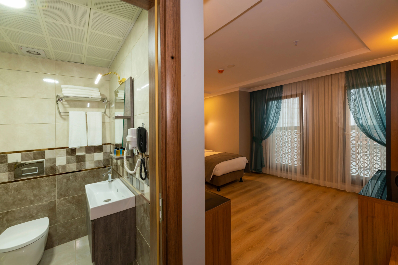New Emin Hotel