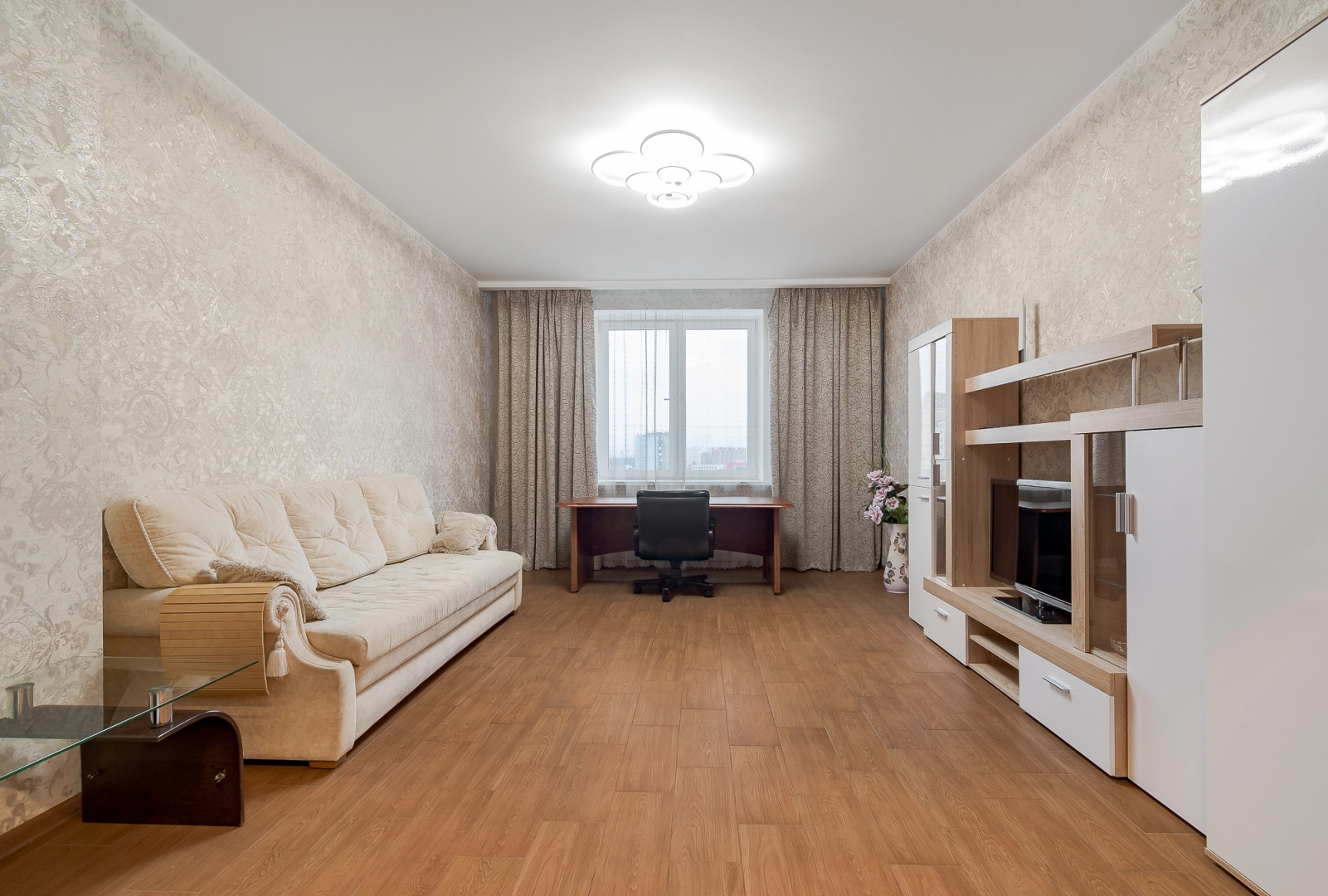 Апартаменты Огромная Уютная Квартира