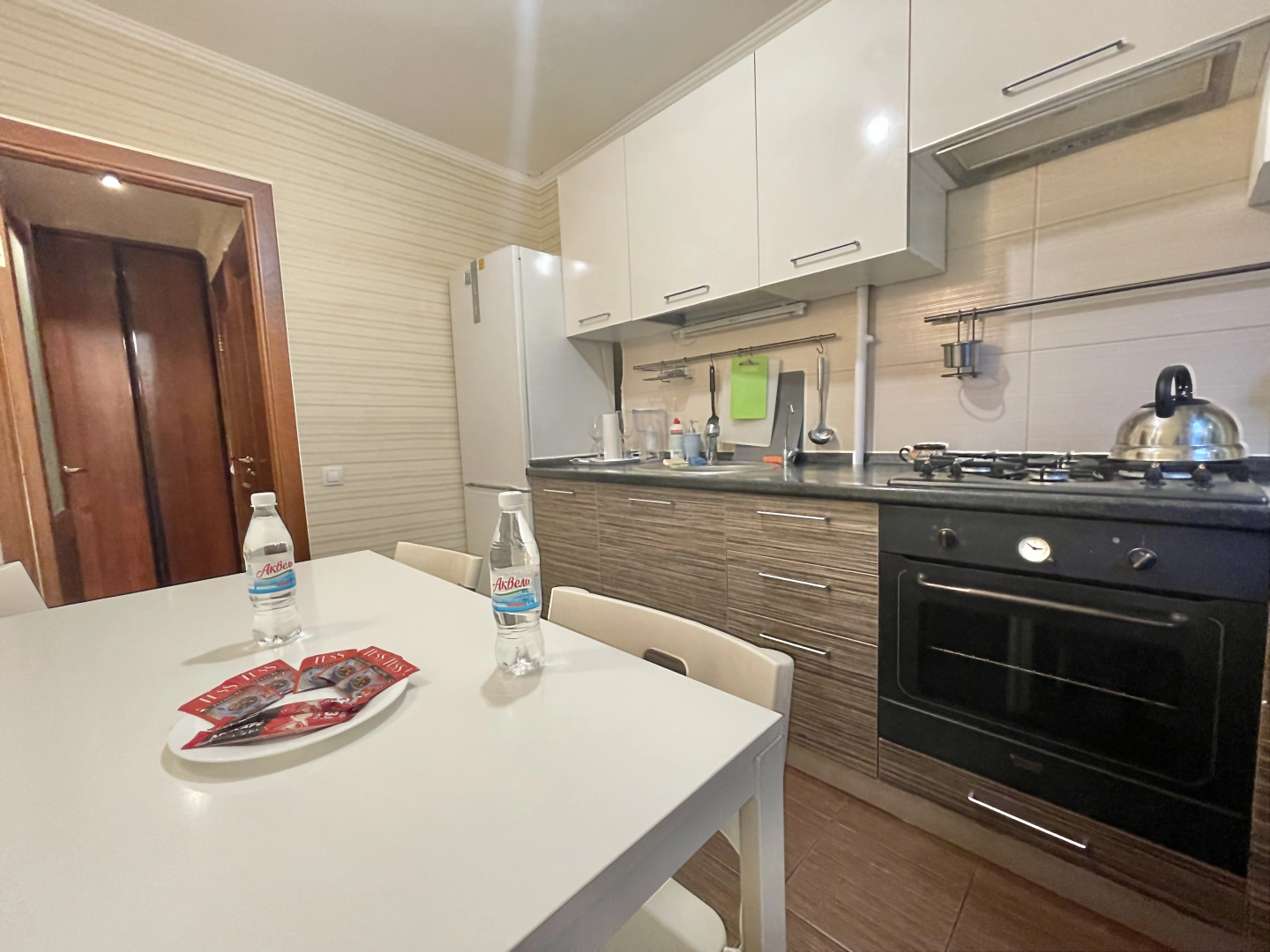 Апартаменты Царев Дом на Челюскинцев 13