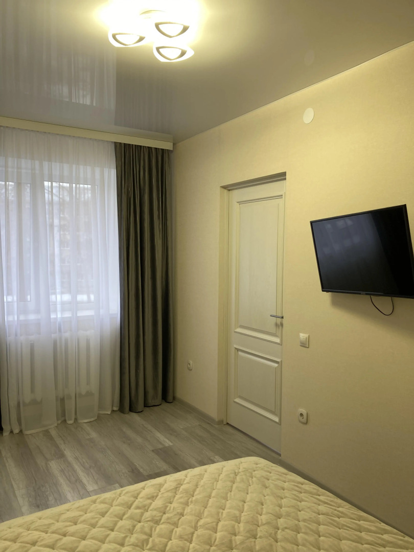 Апартаменты на площади Ленина # 2