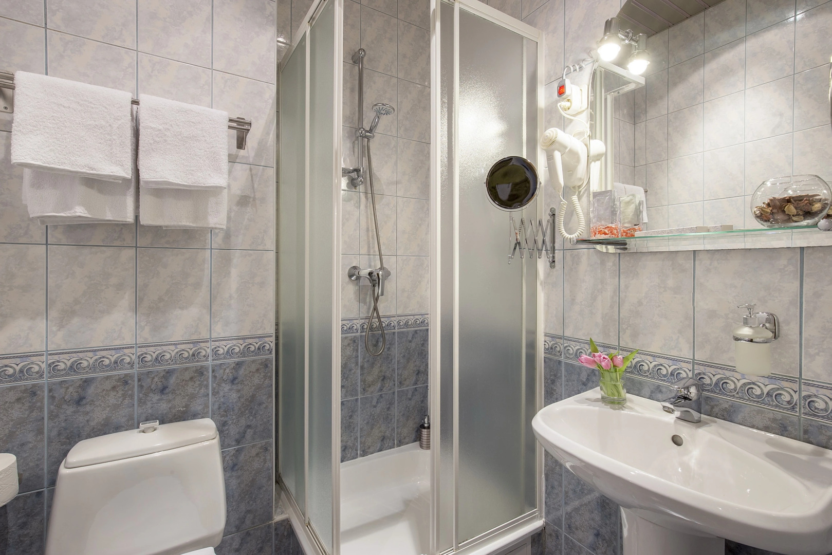 Отель Искра