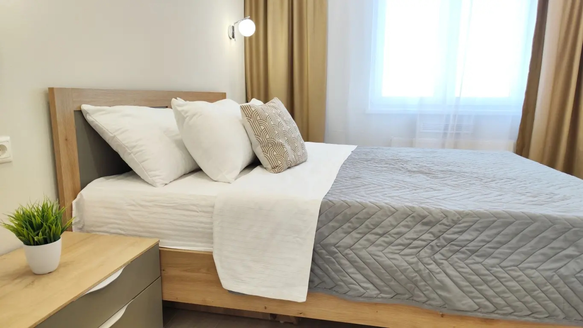 Апартаменты Panda Home в центре в ЖК Сердце Сибири