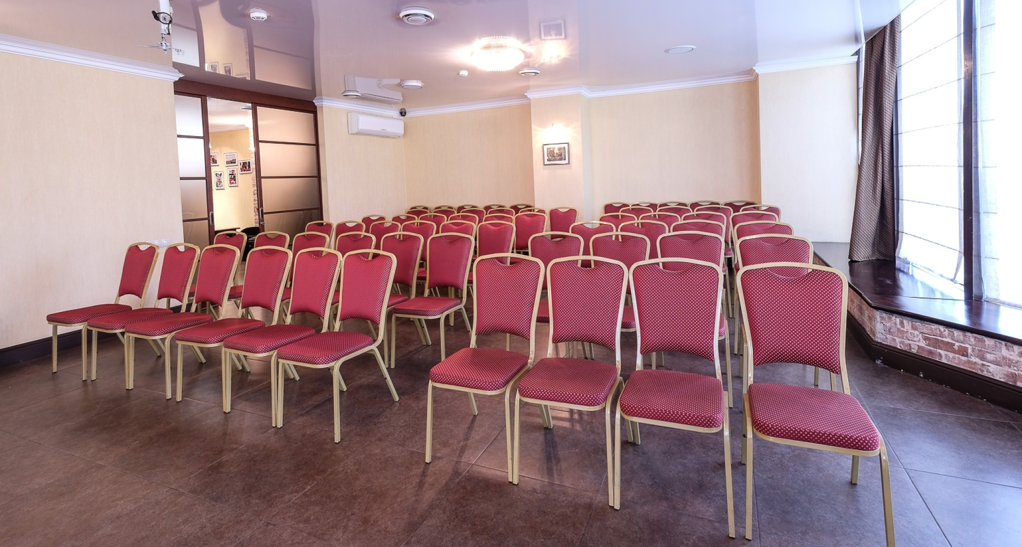 Отель Red Royal by Undersun