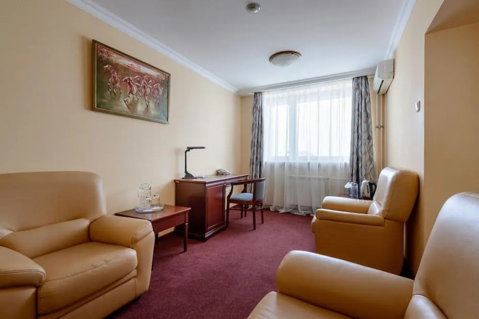 Азимут Отель Мирный