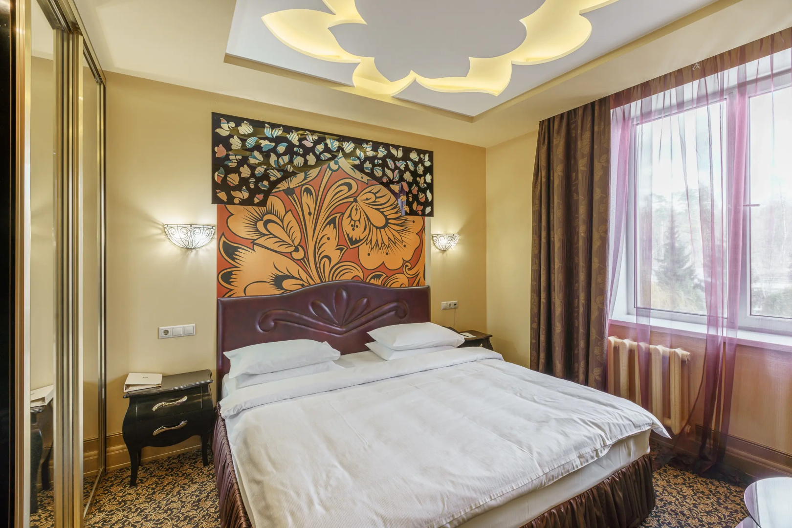 Загородный отель ЯР Hotel&SPA