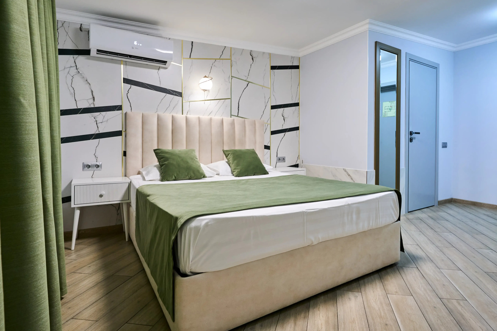 Отель Театральный