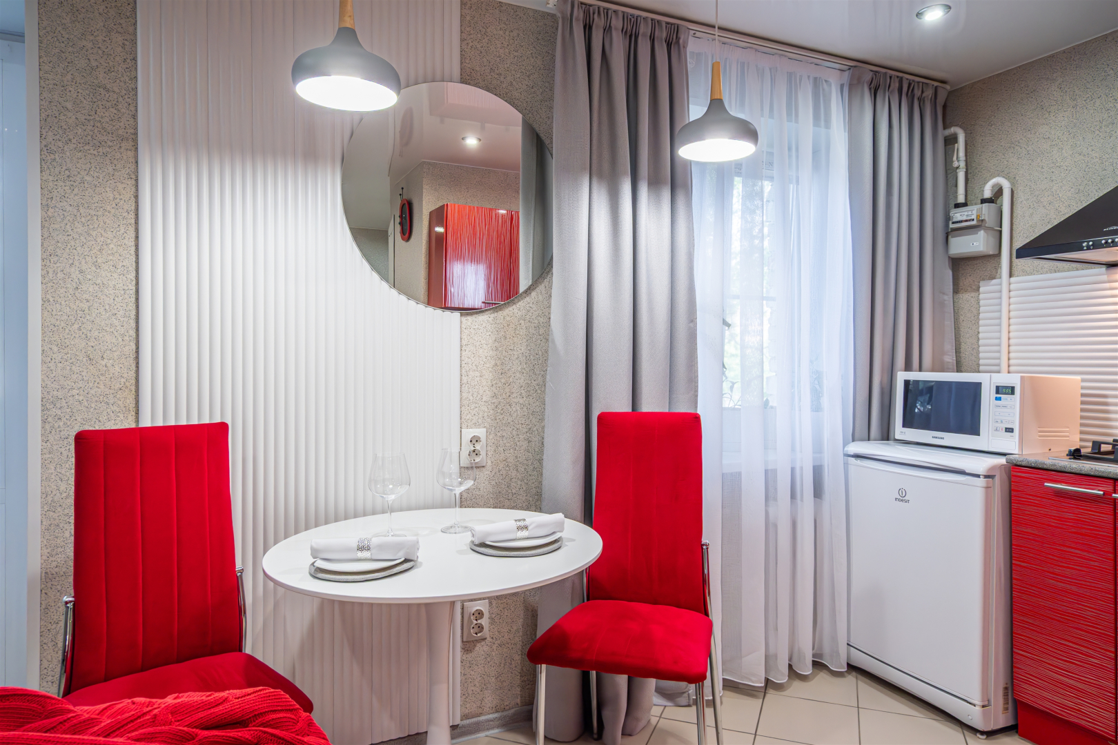Квартира Red Bus Apartment na Mira