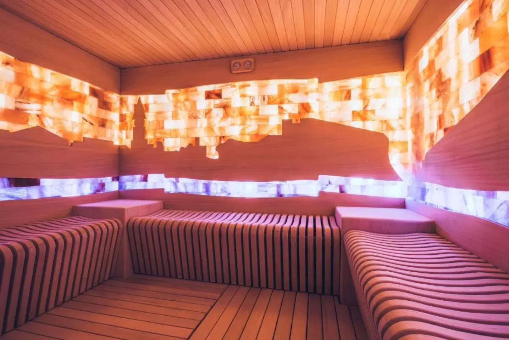 Отель Iberostar Slavija