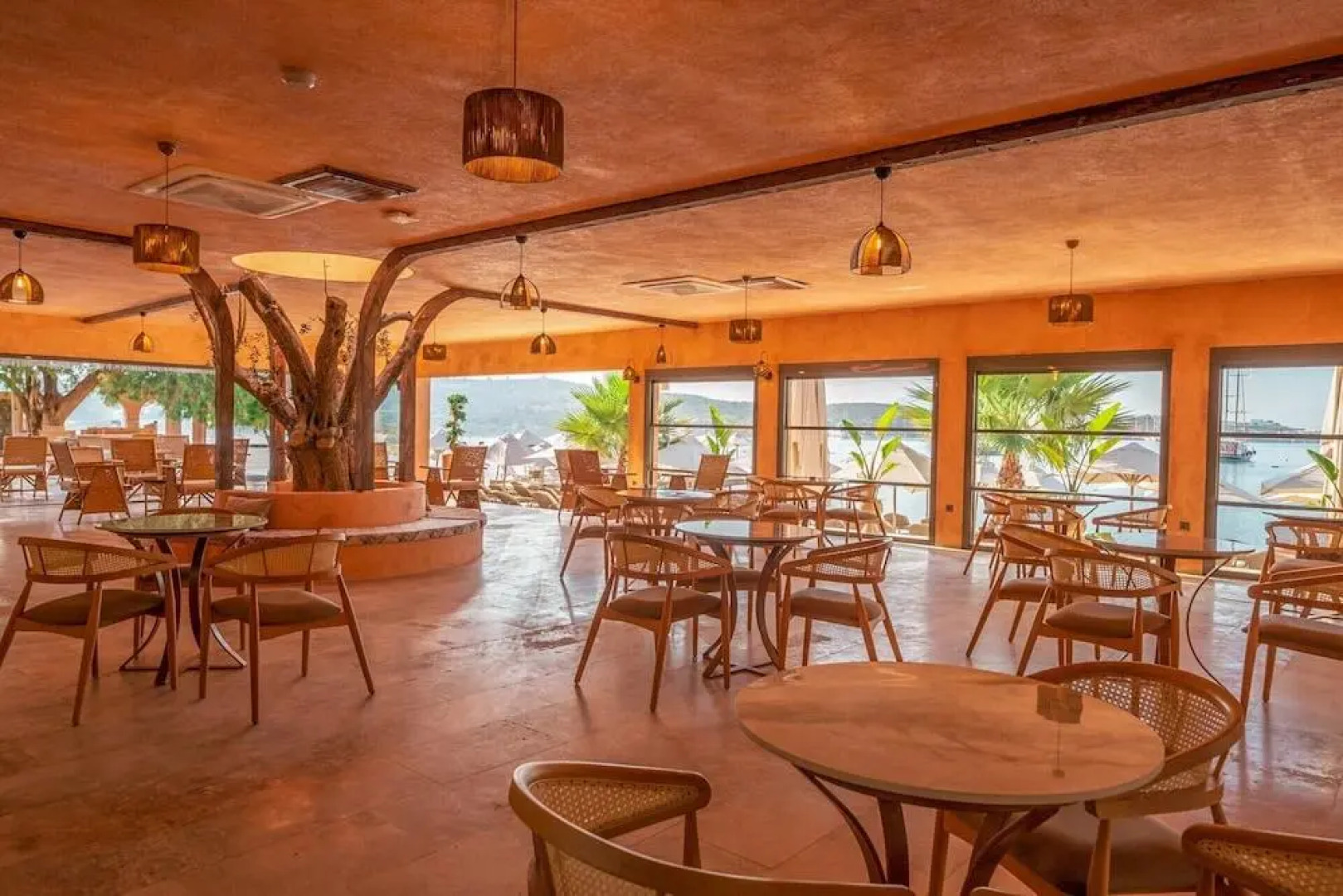 Отель Inone Mucho Selection Hotel