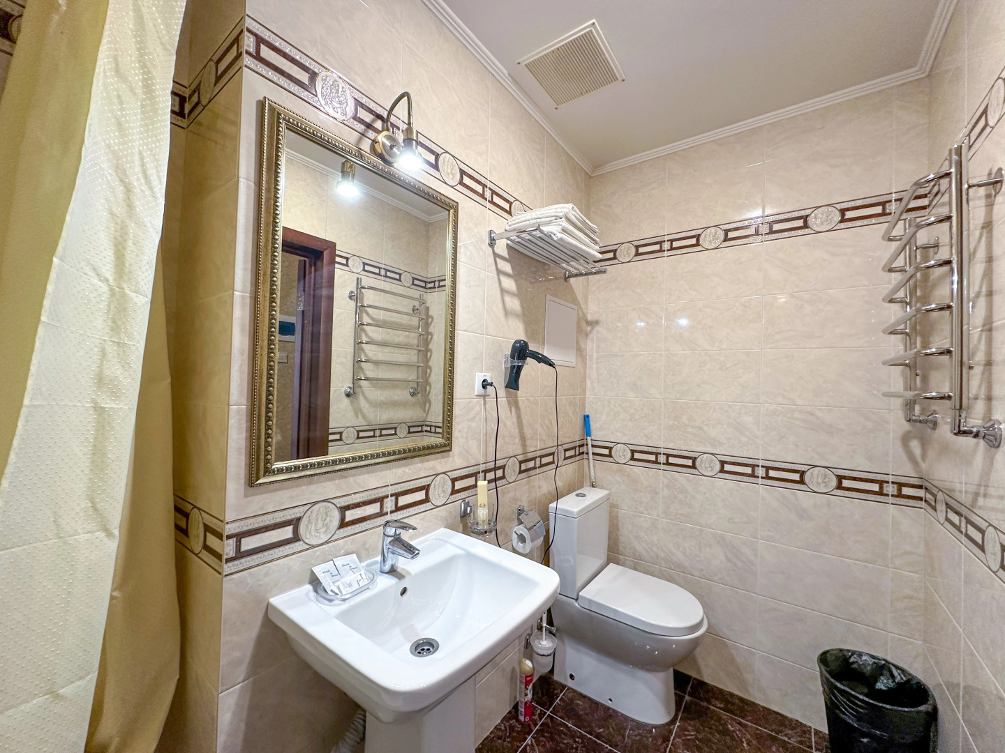 Апартаменты Альфагид (Частная комната в 3-хзвездочном отеле)