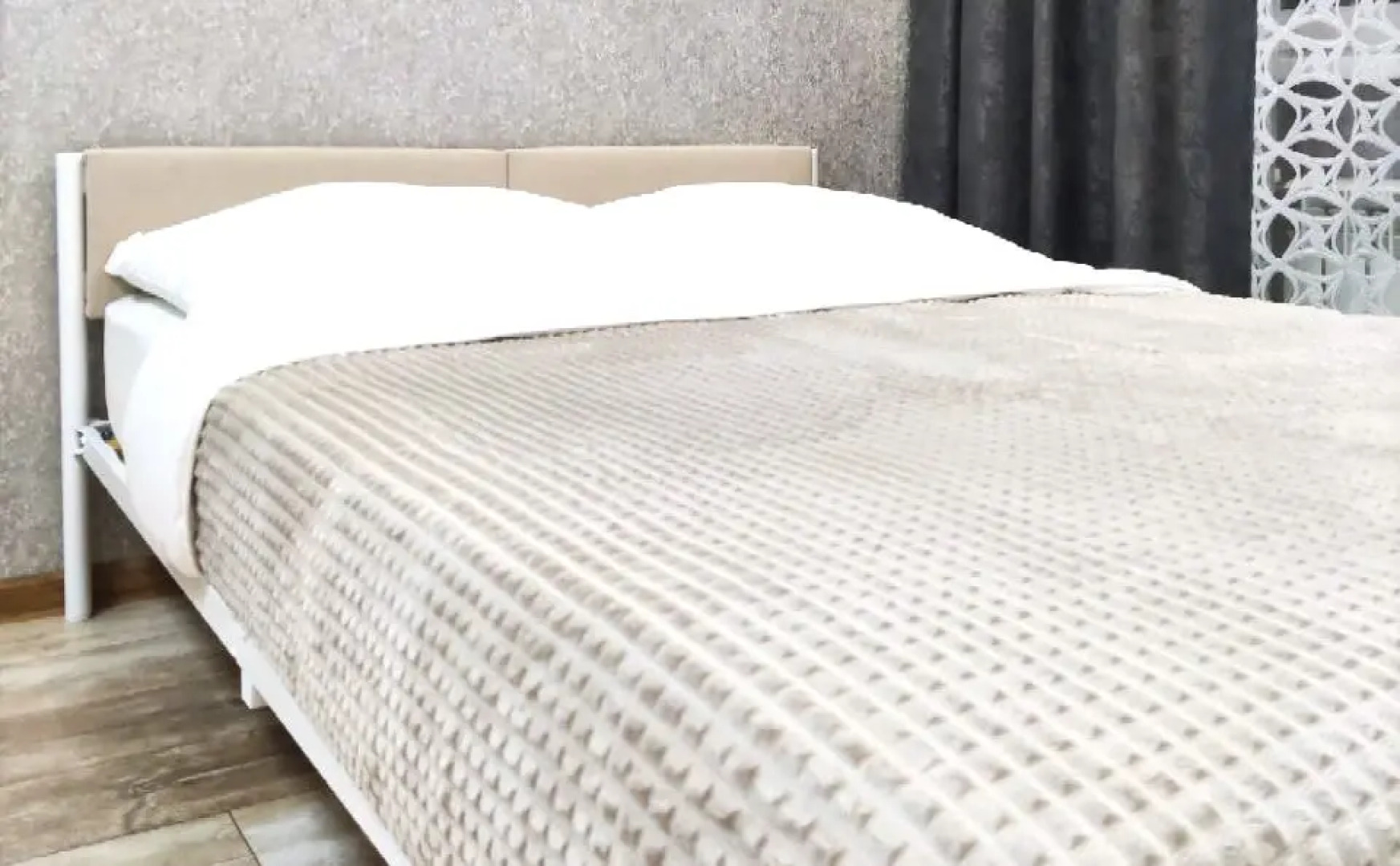 Апартаменты Apato Уютная студия с видом на город и горы