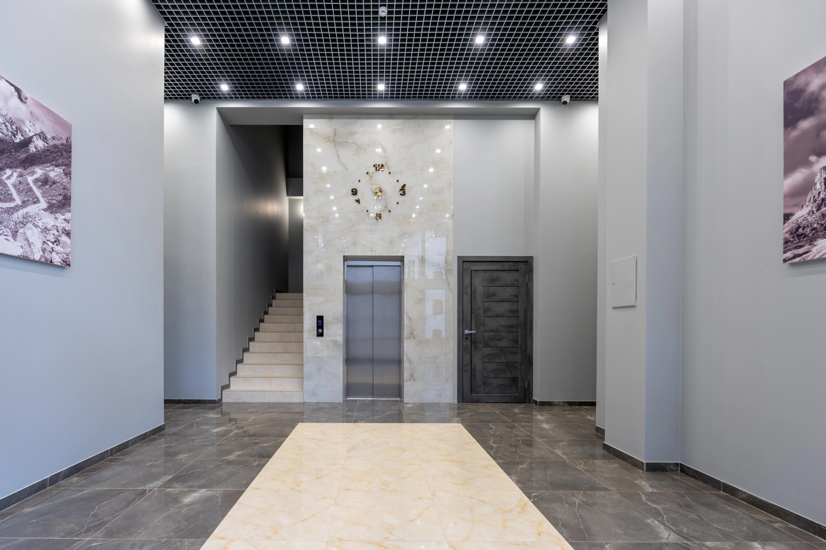 Апартаменты с террасой и мангалом. Отдельная спальня. Жить в Горах.