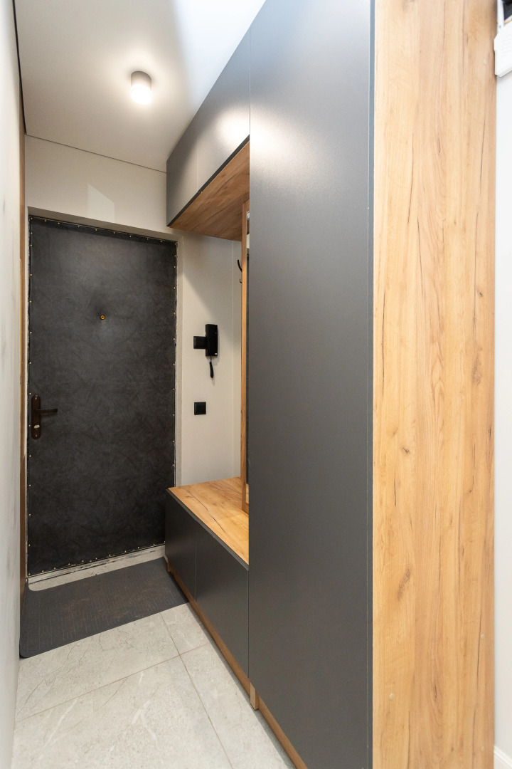 Квартира уютная трехкомнатная с двумя балконами рядом с островом Канта