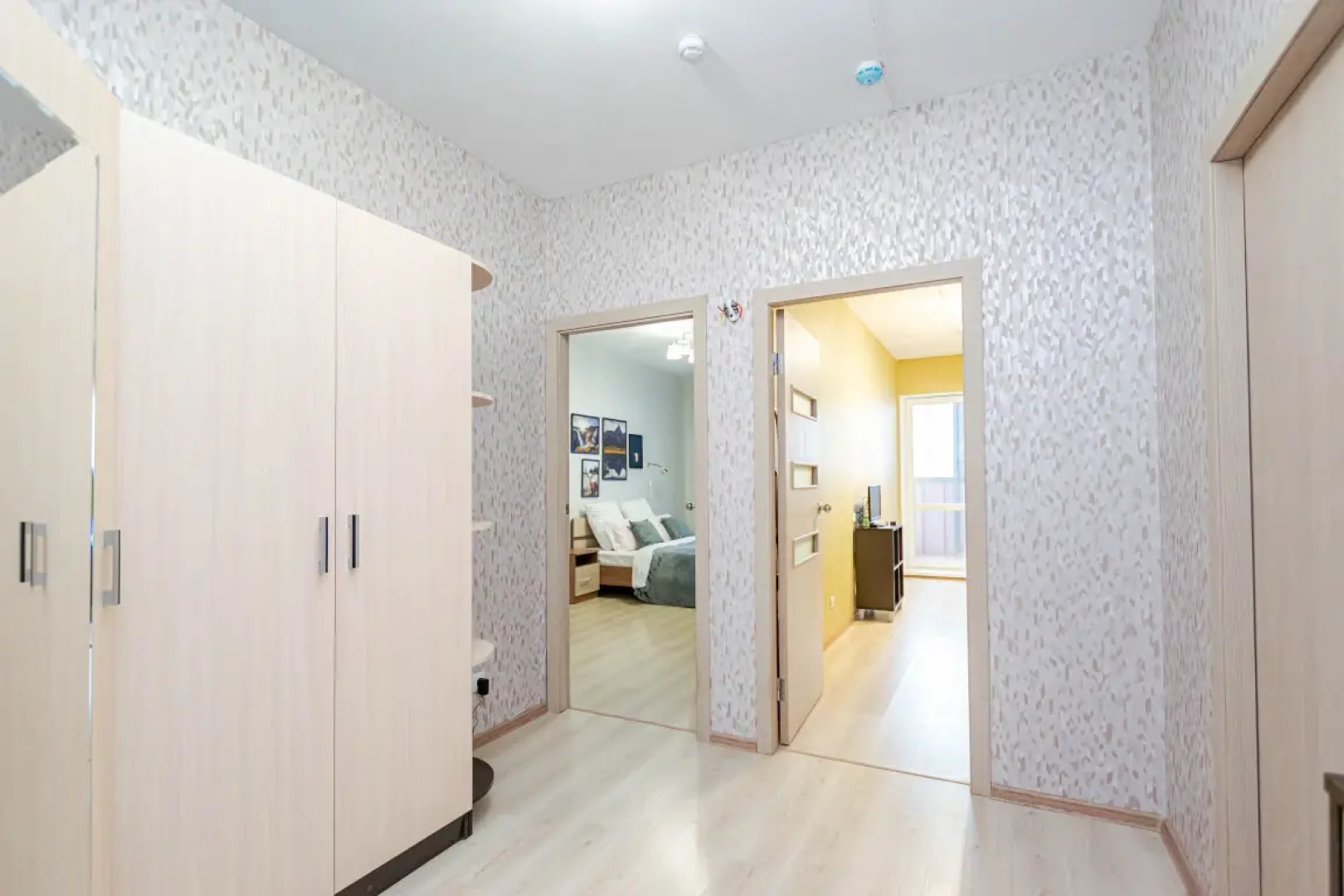 Апартаменты Cosmos Apart на Революции 48 Б (2)