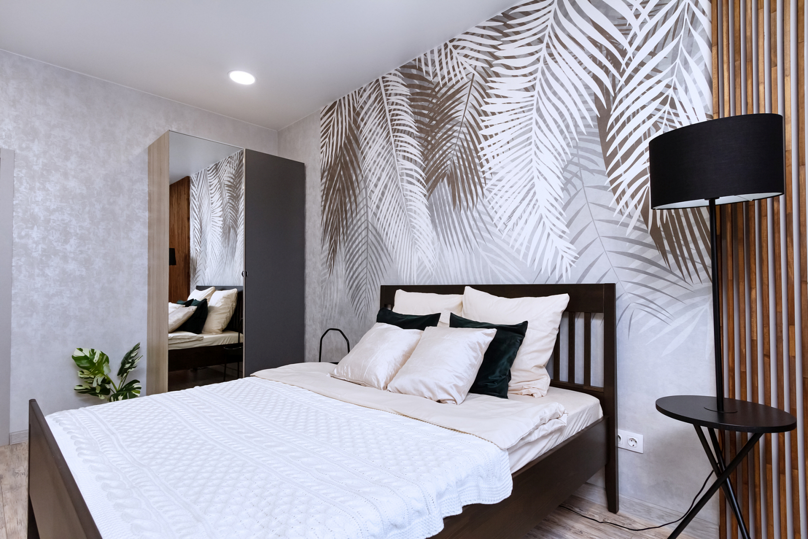 Квартира 2к Andora-apart в центре с видом на город