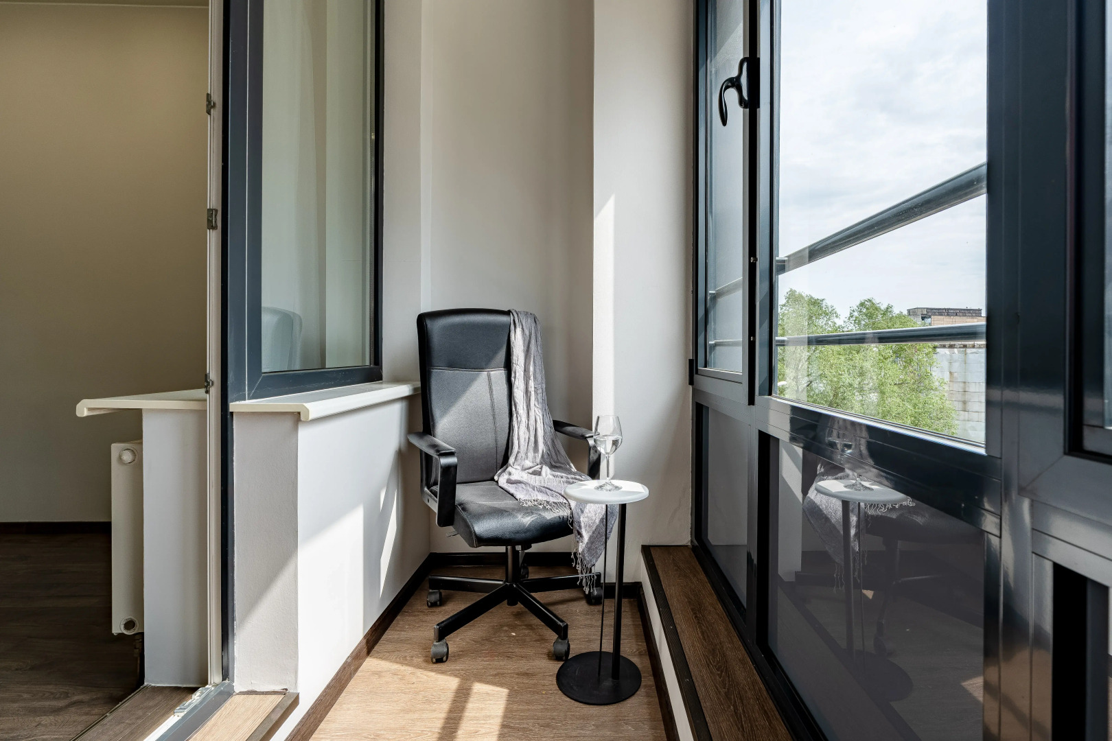 Квартира Antic на Кременчугской Satin Home