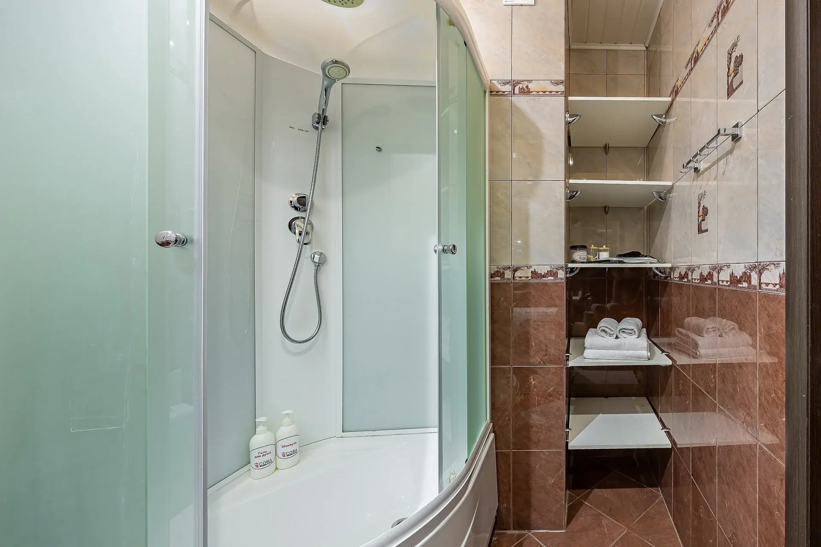 Апартаменты в центре на улице Студеная 68а Сова-Дом