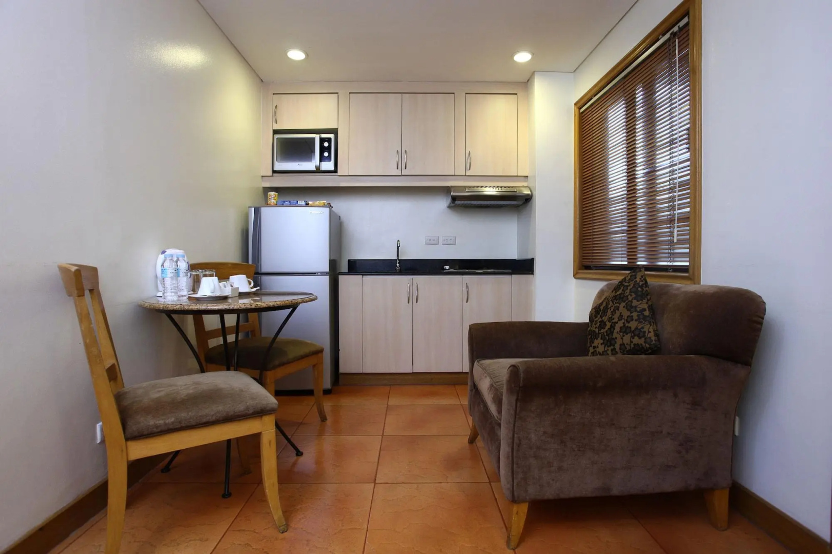 Отель City Garden Suites Manila
