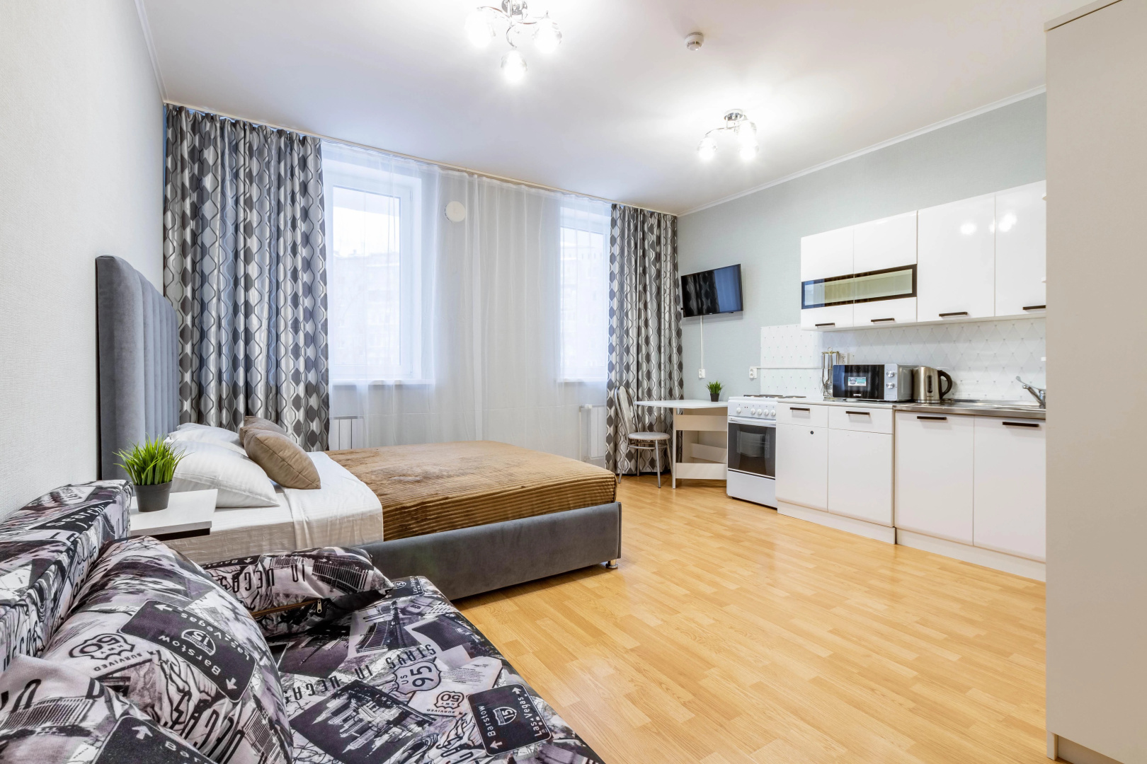 Апартаменты DreamHouse на Парниковой 6