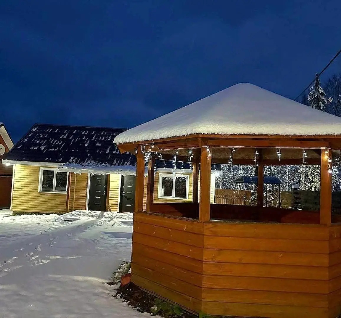 Апартаменты в Гостевoм Доме с Видом на Горы