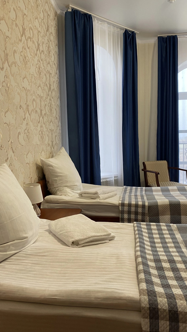 Отель Добриан