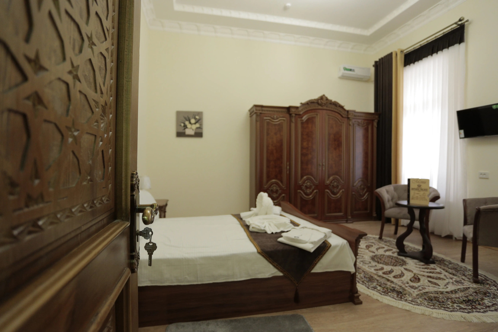 Отель Imperial Palace