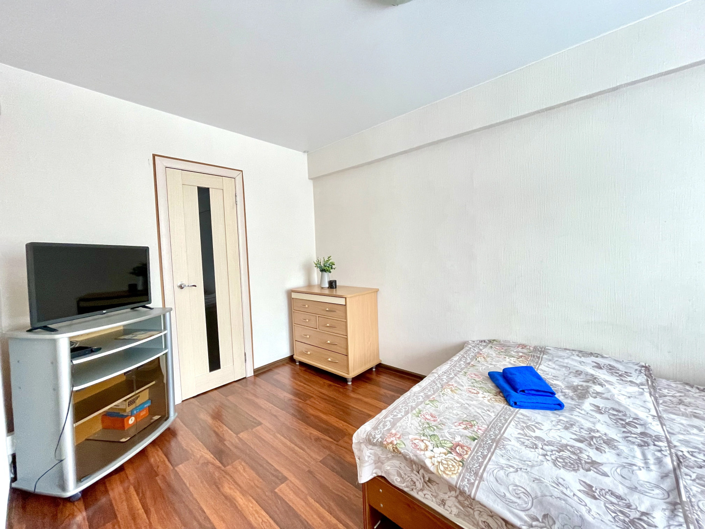 Апартаменты в самом центре города на 3 человек, рядом ДТЮ и Военкомат