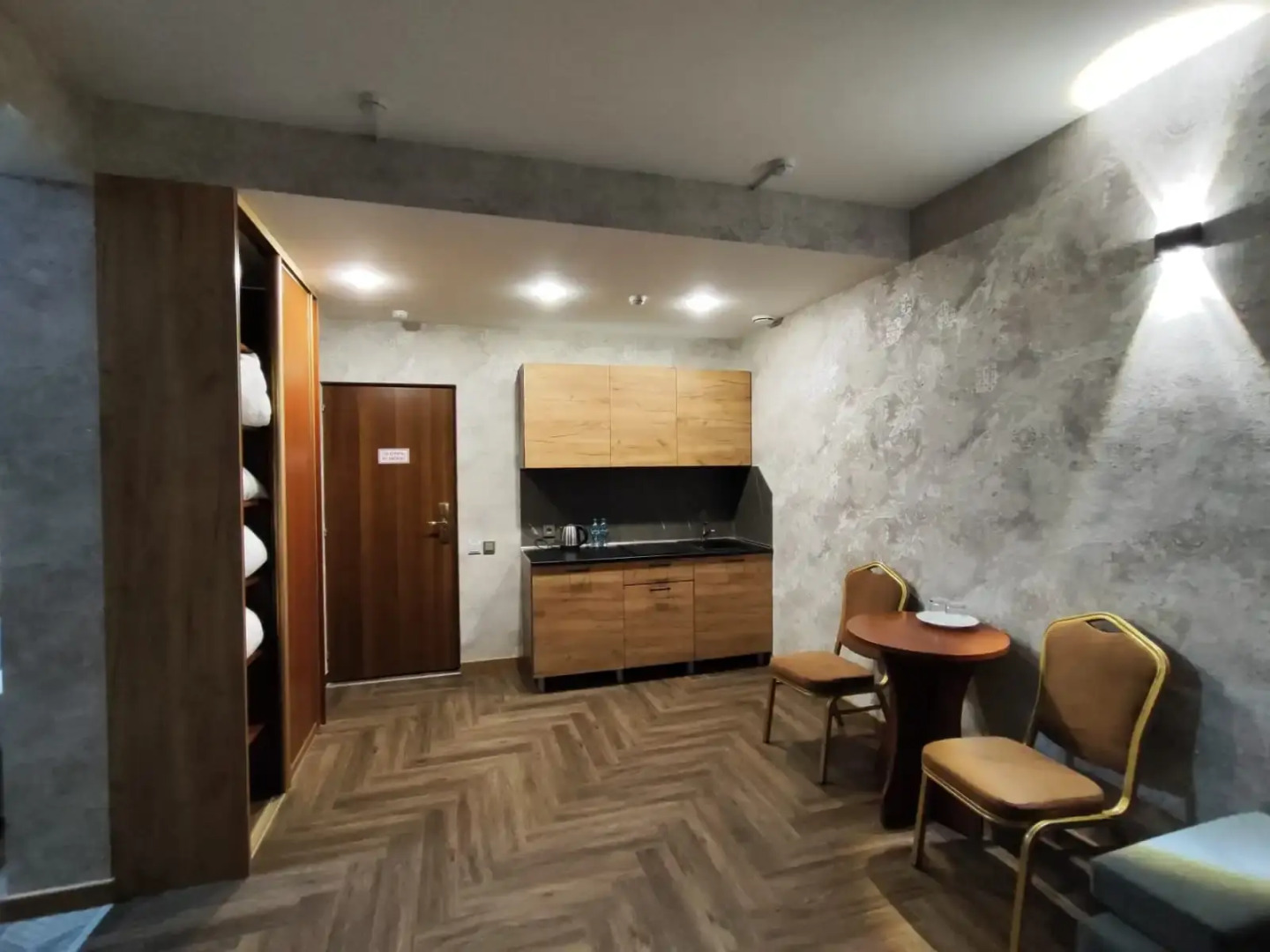 Отель Мона Лиза