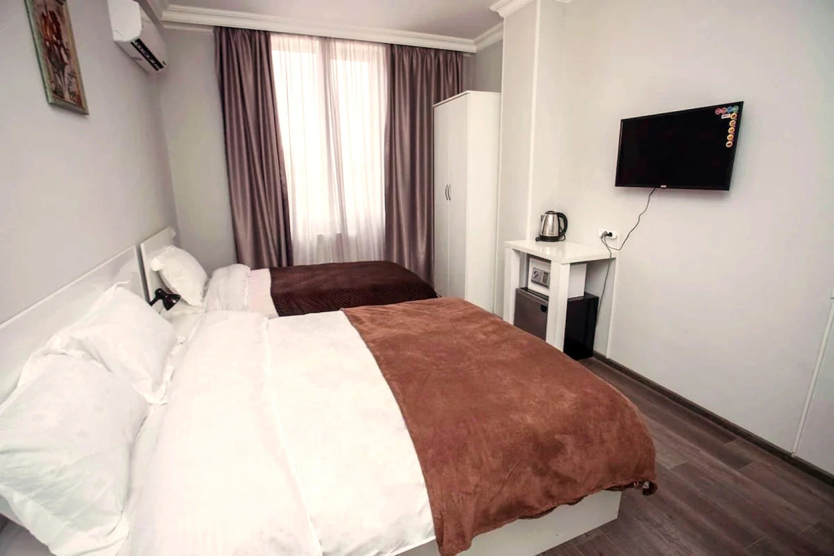 Hotel Astoria Sky