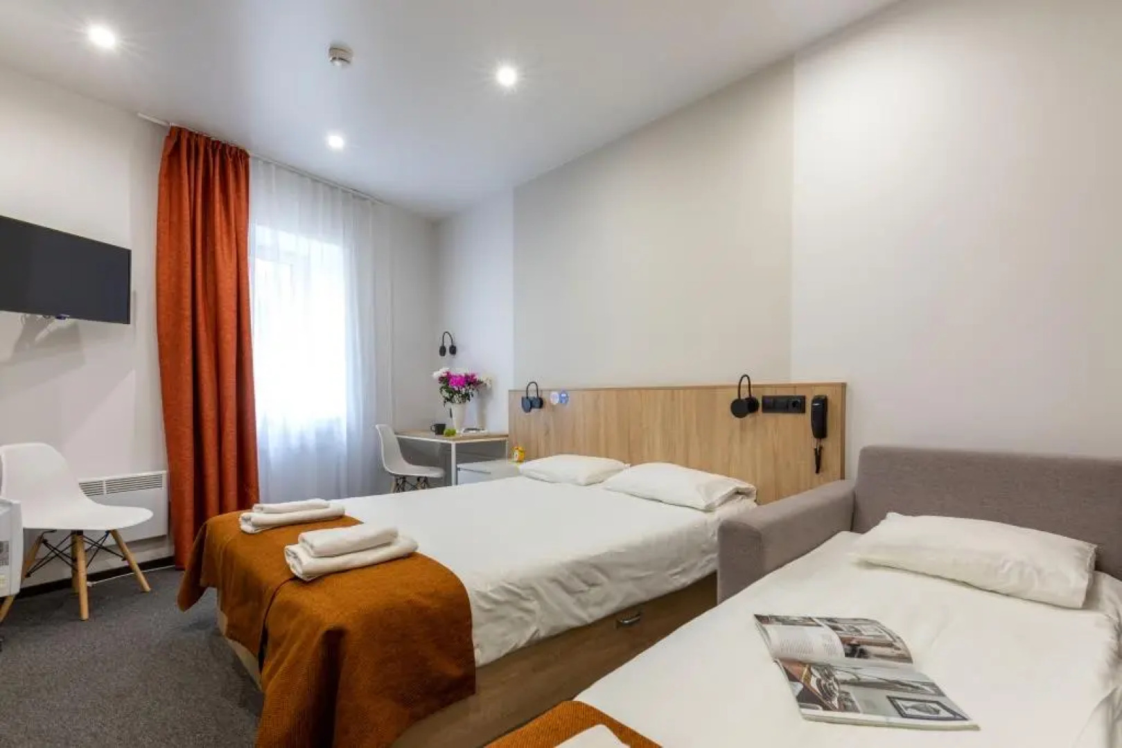 Гостиница izzzi у Гостиного Двора