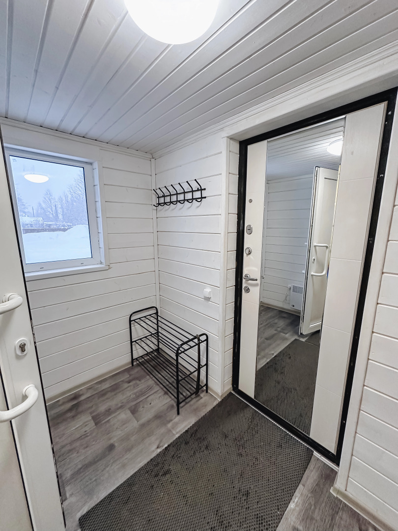 Частный дом House by river