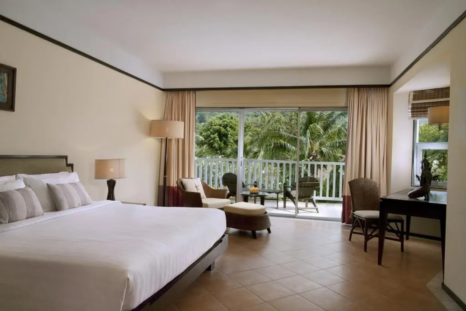 Курортный отель Aonang Villa Resort