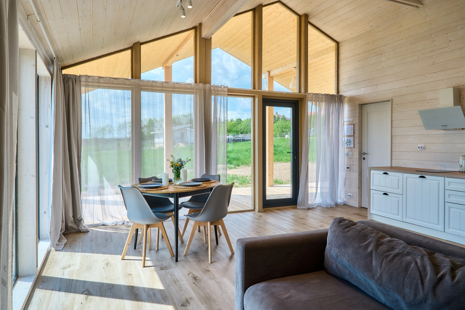 Коттедж Якунино-Дача Дом Бобра