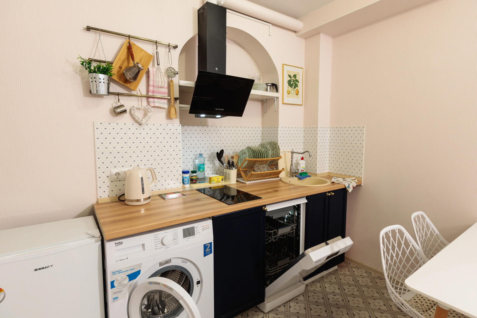 Квартира Двухкомнатная Московская 12