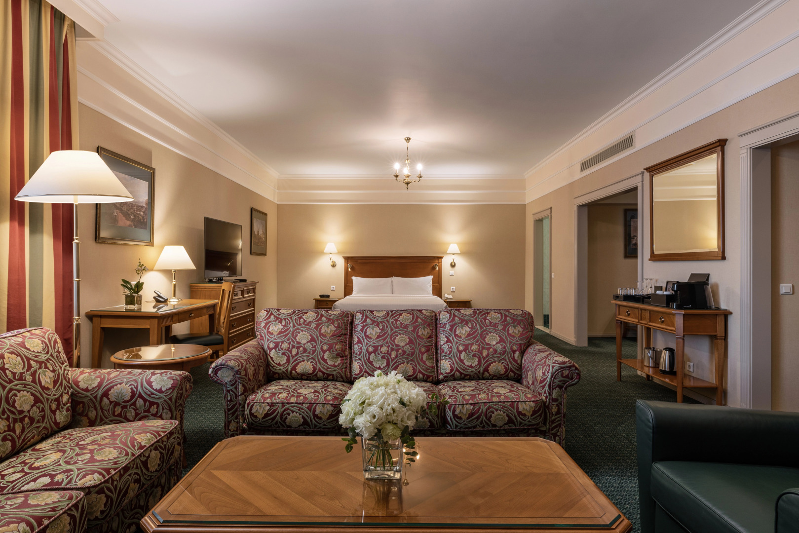 Сафмар Грандъ Москва (бывший Марриотт Гранд)