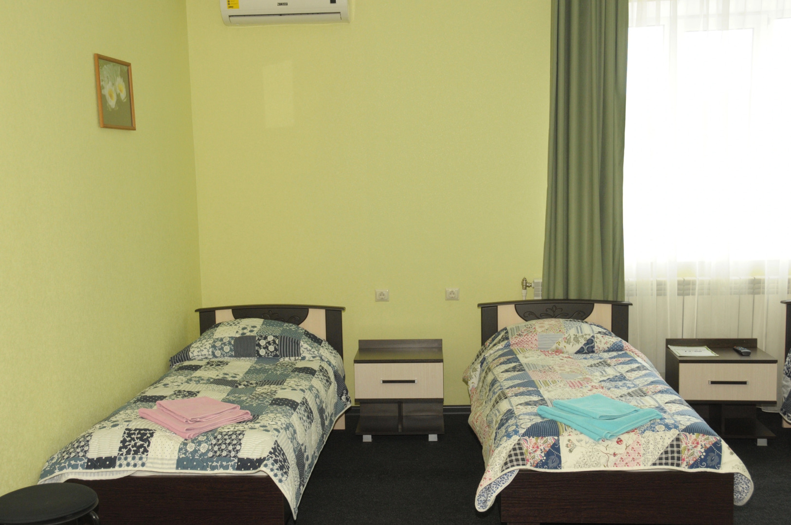 Отель Small Hotel