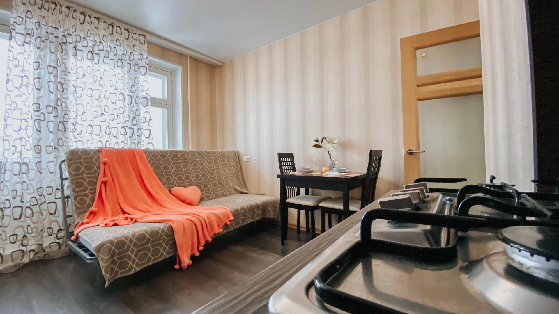 Апартаменты рядом с парком Победы