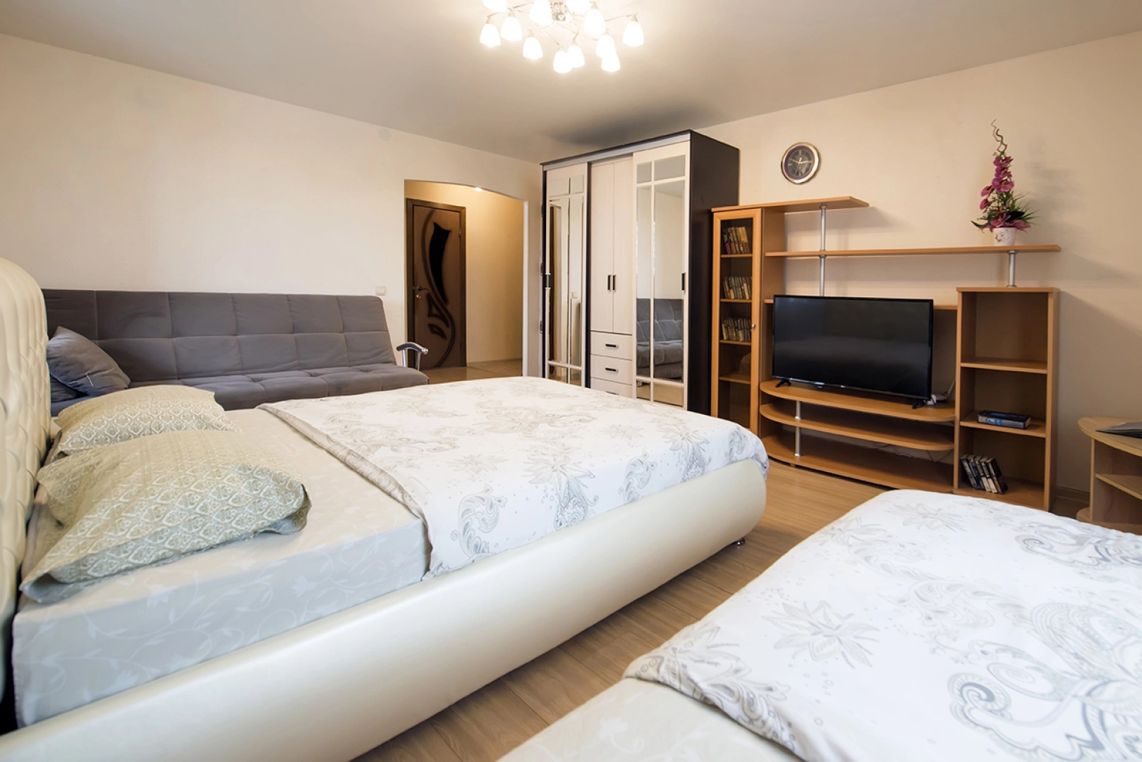 Квартира на Челюскинцев 62 НаСутки35