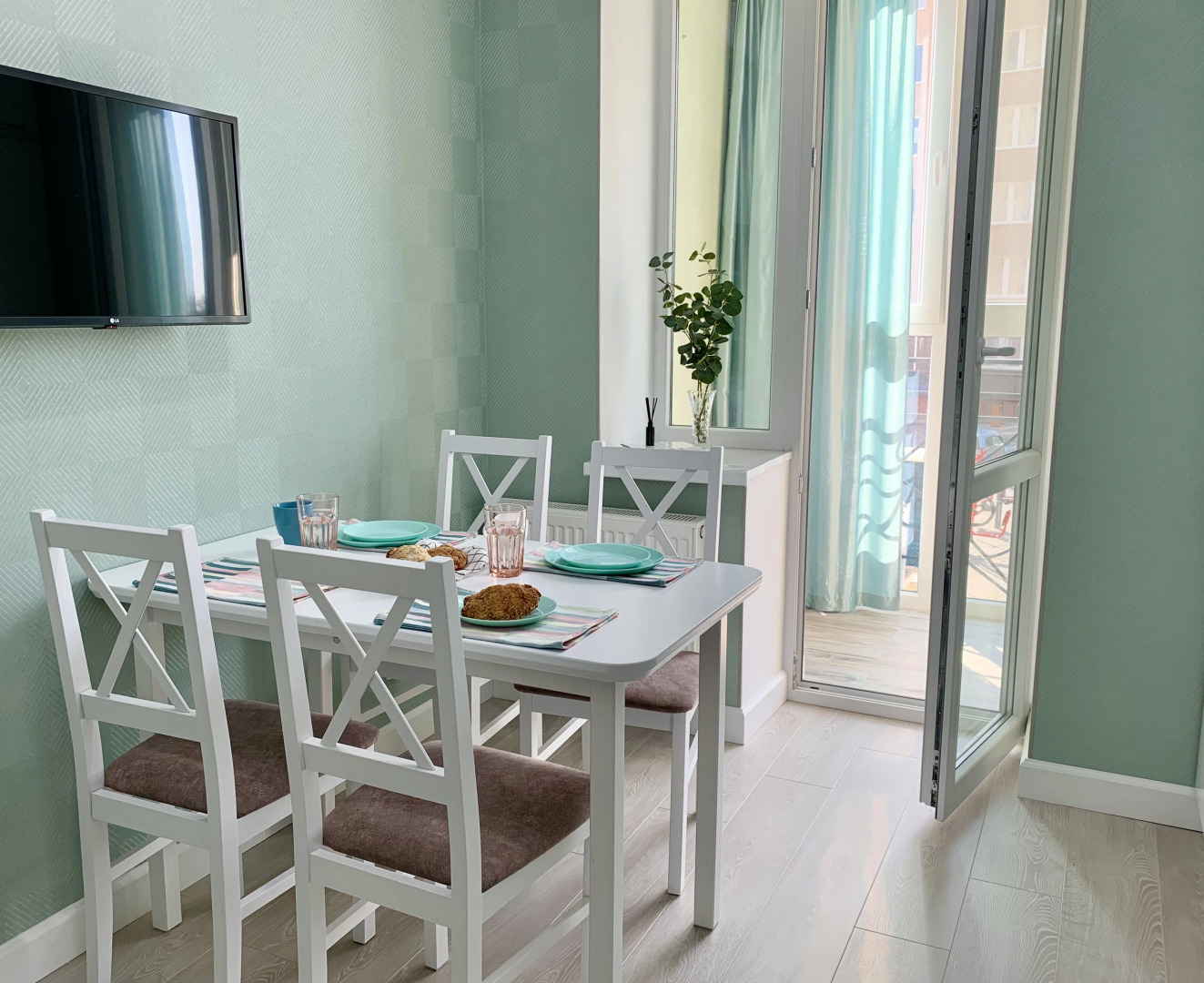 Квартира с видом на озеро