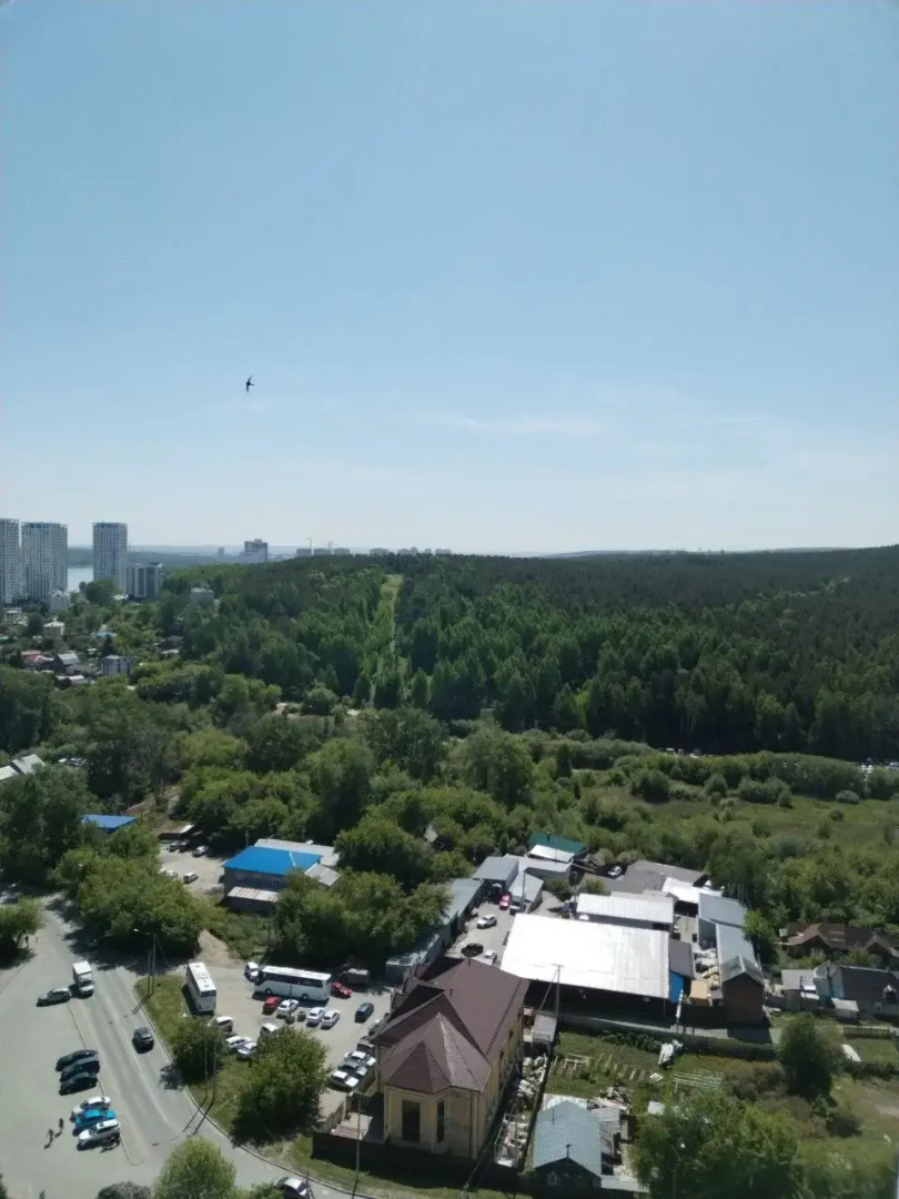 Квартира с видом на гору Уктус на 20 этаже